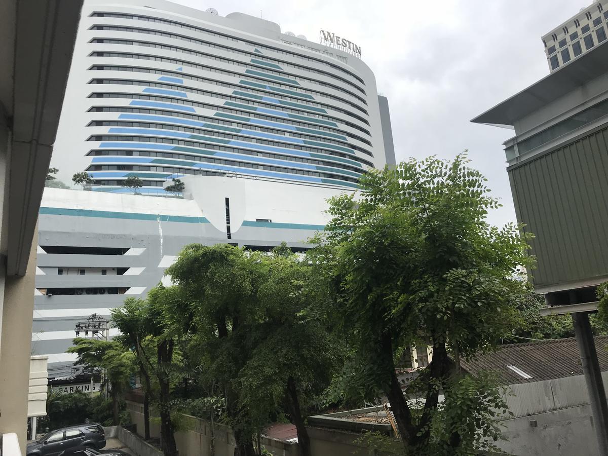 Twin Peaks Sukhumvit Suites Bangkok Zewnętrze zdjęcie