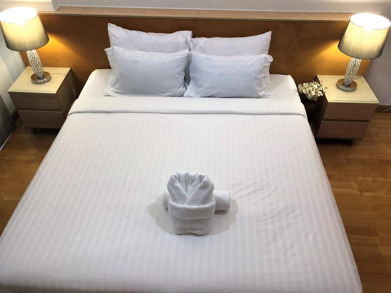 Twin Peaks Sukhumvit Suites Bangkok Zewnętrze zdjęcie