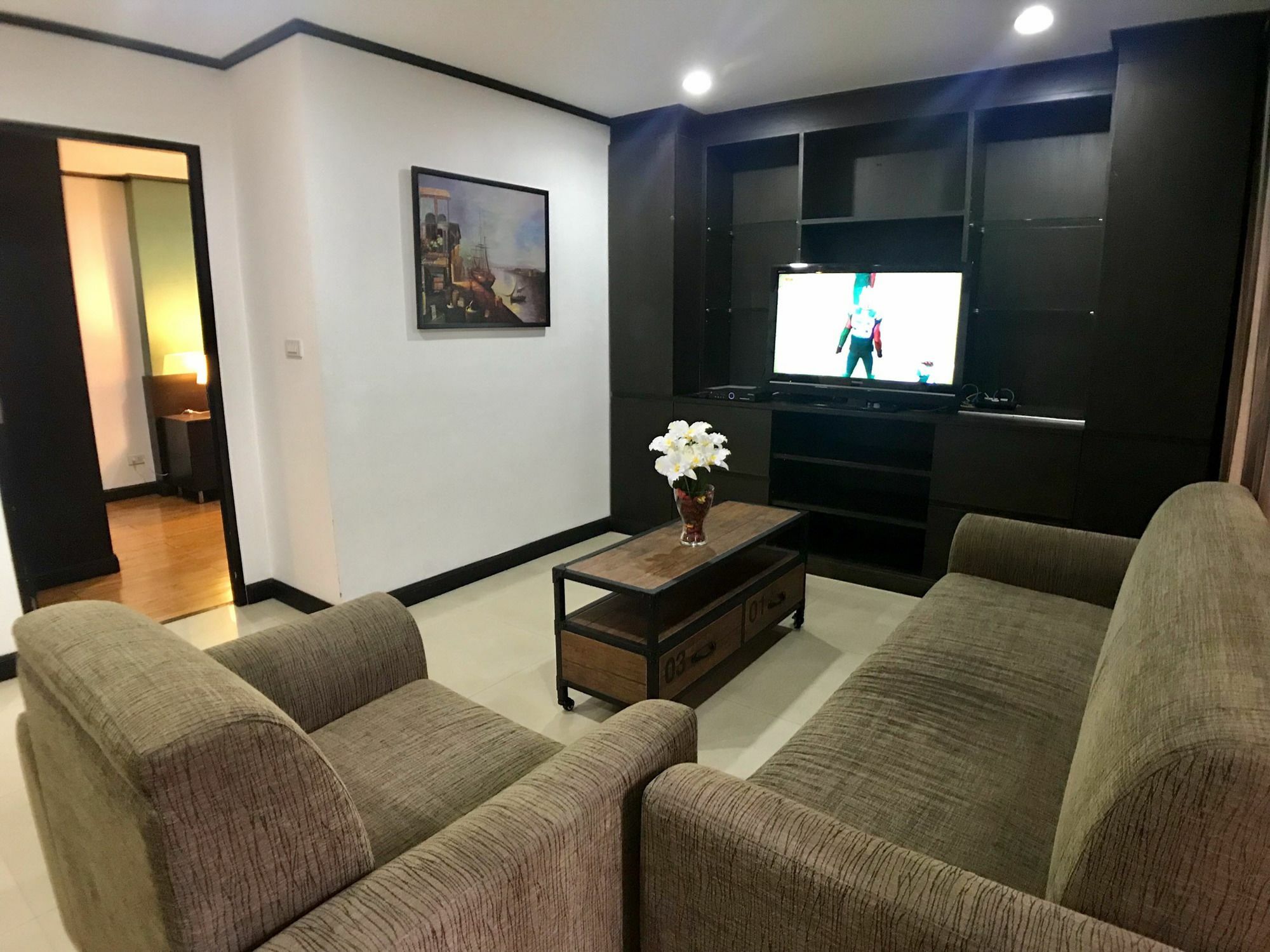 Twin Peaks Sukhumvit Suites Bangkok Zewnętrze zdjęcie